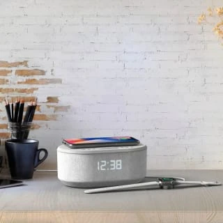 Goodmans Wireless Charging Alarm Clock Radio - Image 3