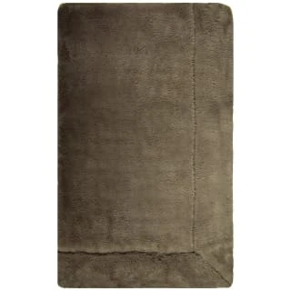 B&M Aspen Faux Fur Throw - Sage - Image 2