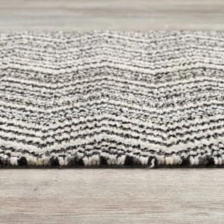 B&M Buddy Chevron Mono Doormat - Image 3