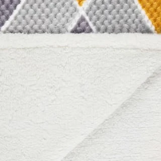 B&M Simply Geo Waffle Throw - Ochre - Image 4